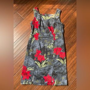 Caribbean Joe Women’s dress.  Size Petite Medium.  Color: olive/red.